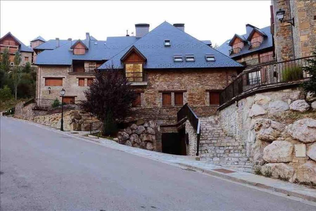 Elegante Apartamento En Escarrilla Con Vistas Al Valle Exterior foto